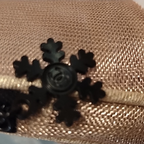 Chanel Inc. NY 💜 Gold Metal Mesh Bag - Picture 2 of 12